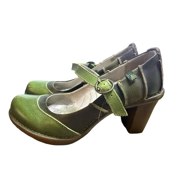 El Naturalista Shoes - El Naturalista Green Leather Pumps EUR 36 womens
